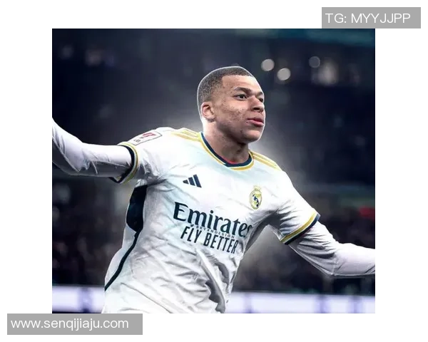 从绿茵场到传奇殿堂演绎一代足球球星的荣耀与坎坷人生