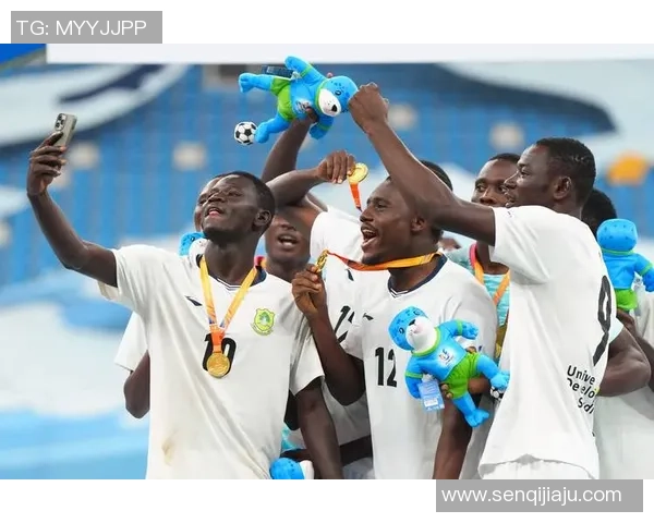 未曾捧起世界杯奖杯的足球传奇球星们，他们的辉煌成就与遗憾故事